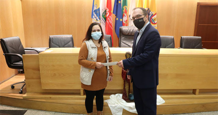  Vila Nova de Paiva dá incentivos à natalidade e adoção a 12 famílias - Jornal do Centro