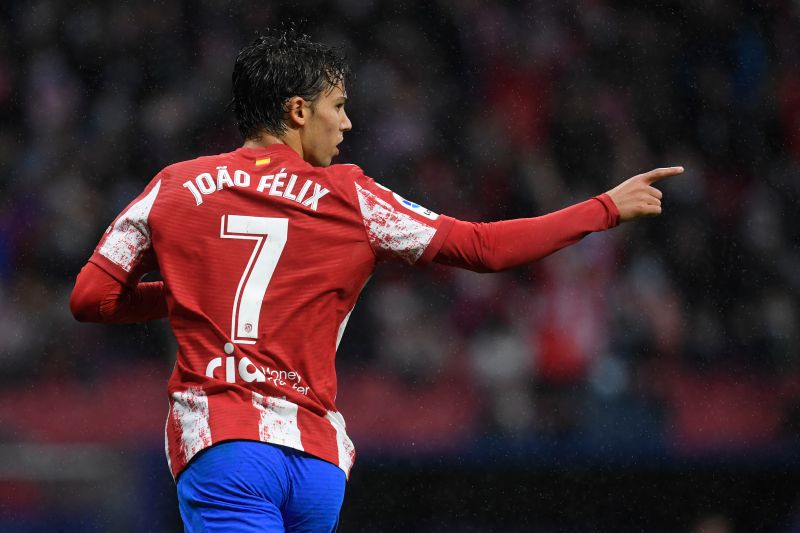  Félix bisa e é decisivo na vitória do Atlético em Sevilha - Jornal do Centro