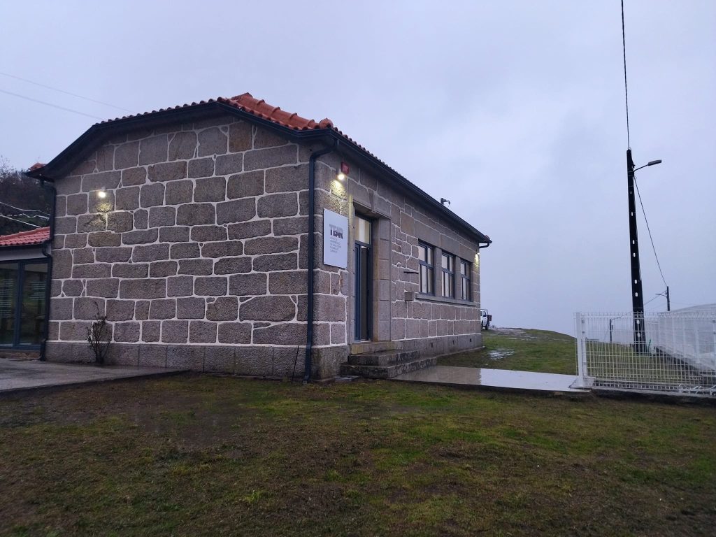  Vouzela: Inaugurado museu que presta homenagem ao linho e ao burel - Jornal do Centro