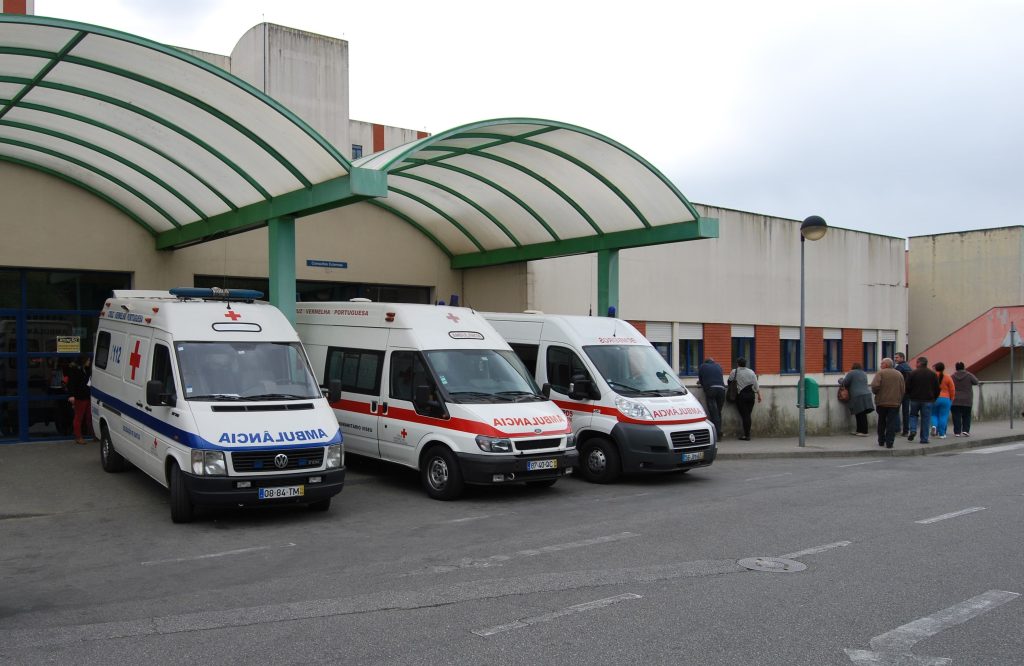  Bombeiros: Preço dos combustíveis compromete transporte de doentes e pode levar a despedimentos - Jornal do Centro