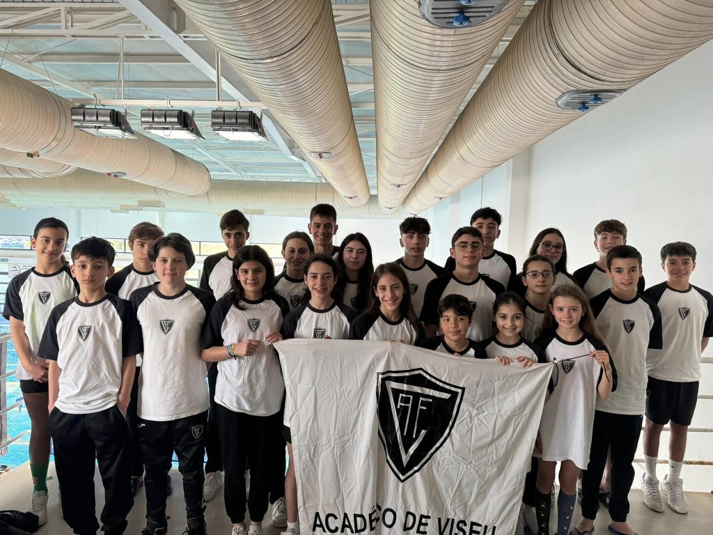  Académico de Viseu com a maior comitiva de sempre no Zonal Norte de natação - Jornal do Centro