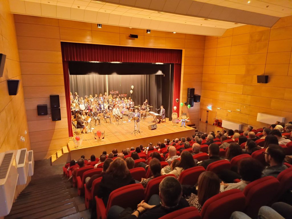  Tarouca organiza concerto para apoiar famílias carenciadas - Jornal do Centro