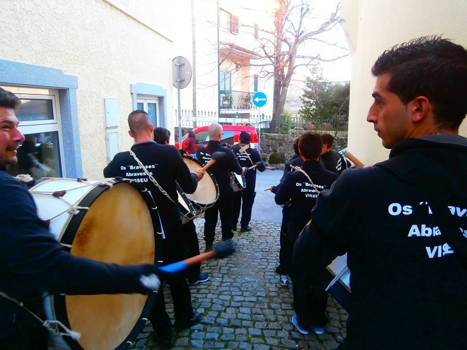  Bombos e concertos animam Abraveses (Viseu) até 10 de junho