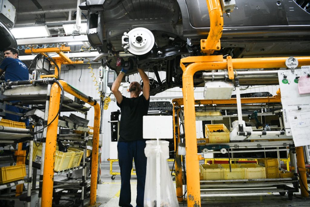  Stellantis Mangualde produziu mais de 77 mil carros no segundo melhor ano de sempre - Jornal do Centro