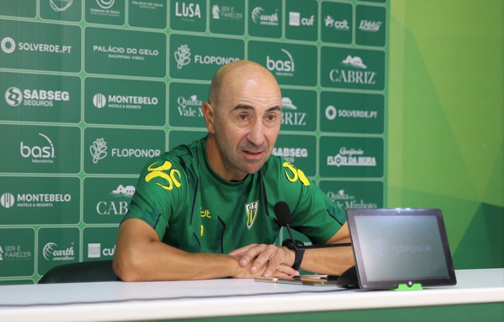  Treinador do Tondela quer manter “baliza a zero” na deslocação ao Estoril Praia - Jornal do Centro