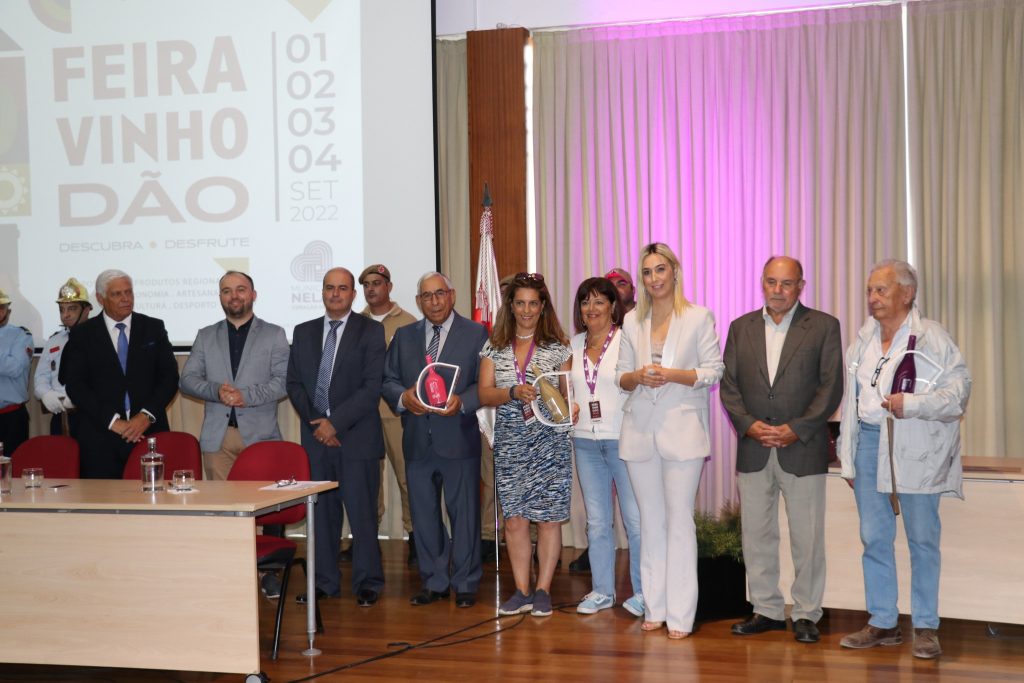  Mais de 30 produtores reunidos no concurso do Vinho do Dão - Jornal do Centro