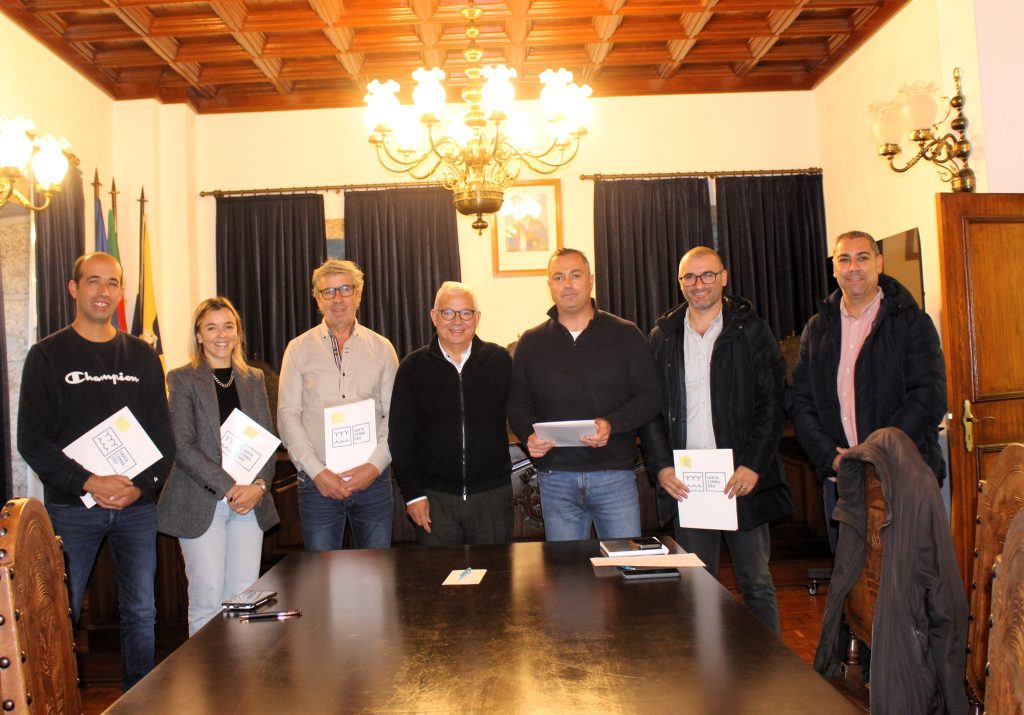 Câmara de Santa Comba Dão apoia freguesias com 90 mil euros - Jornal do Centro