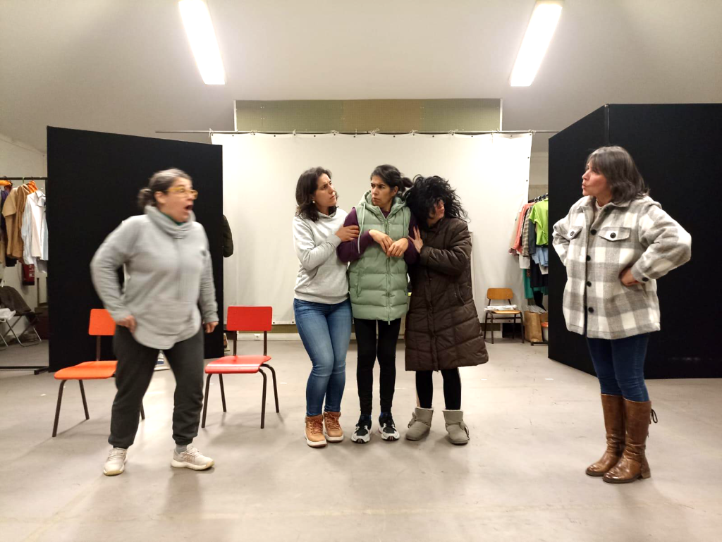  ACERT estreia peça inspirada em ”Mixórdia de Temáticas”, de Ricardo Araújo Pereira - Jornal do Centro
