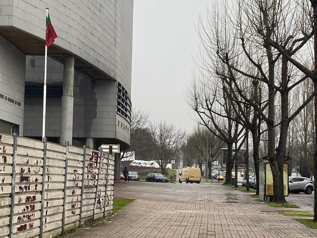 Guardas prisionais iniciam greve às diligências - Jornal do Centro