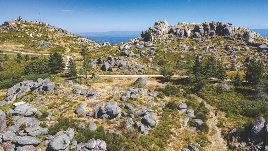  Das pedras preciosas do Caramulo à relíquia natural, geológica e humana - Jornal do Centro
