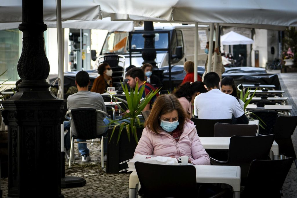  Regras da segunda fase do plano de desconfinamento entram hoje em vigor - Jornal do Centro