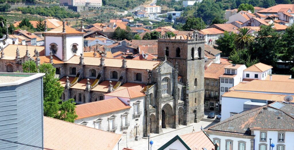  Vales de compras para o comércio local em Lamego - Jornal do Centro