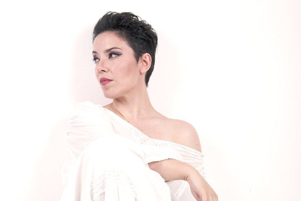  Ana Laíns atua quinta-feira em Penedono - Jornal do Centro
