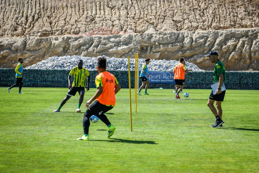  Pako Ayestarán diz que Tondela “ainda está muito fraco” a nível defensivo - Jornal do Centro