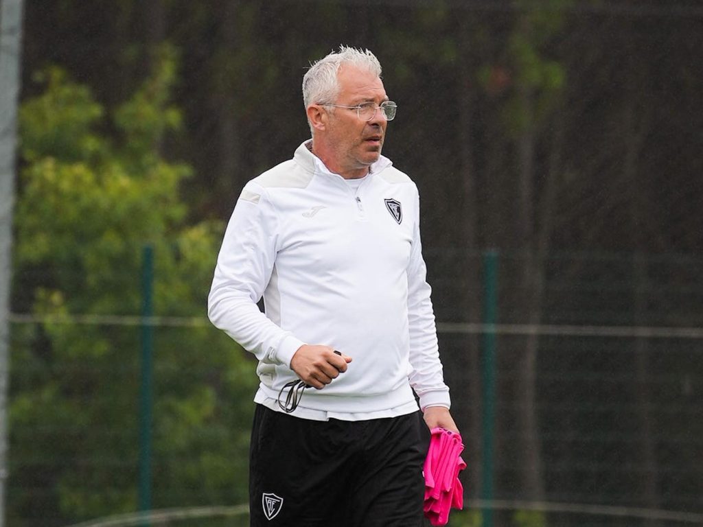  Adeptos do Académico de Viseu confiantes de que Jorge Costa foi “a escolha certa”