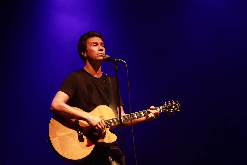  David Fonseca atua no feriado municipal de Vila Nova de Paiva - Jornal do Centro