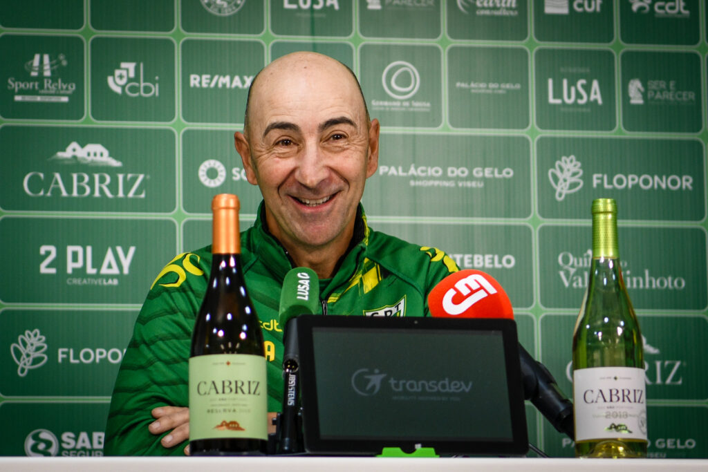  Pako Ayestarán diz que o Nacional “vem com tudo” para o jogo em Tondela - Jornal do Centro