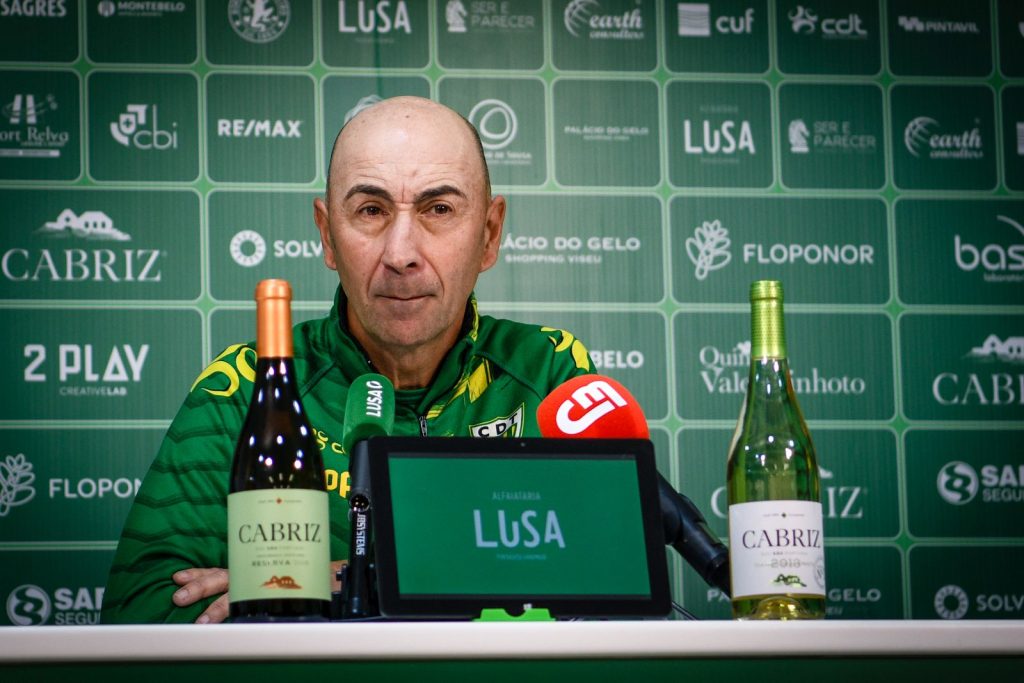  Treinador do CD Tondela quer “continuar neste momento de (boa) forma” - Jornal do Centro