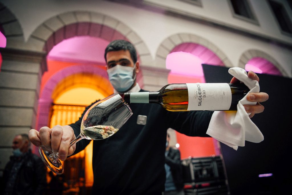  Vinhos do Dão faturaram 19,7 milhões de euros nas exportações - Jornal do Centro