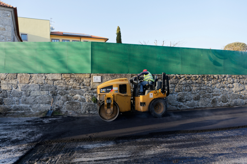  Obras na EN231-1, em Pindelo (Viseu), obrigam ao corte de água - Jornal do Centro