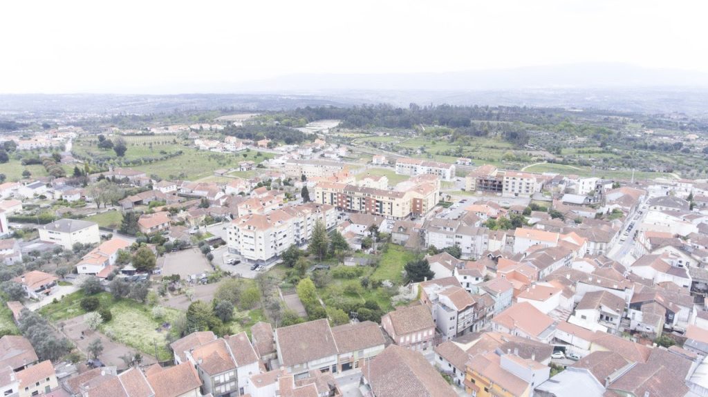  Mais de 40 lojas em campanha para ajudar comércio local - Jornal do Centro