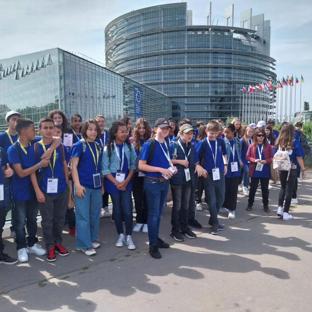  Alunos de Vila Nova de Paiva foram eurodeputados por um dia - Jornal do Centro