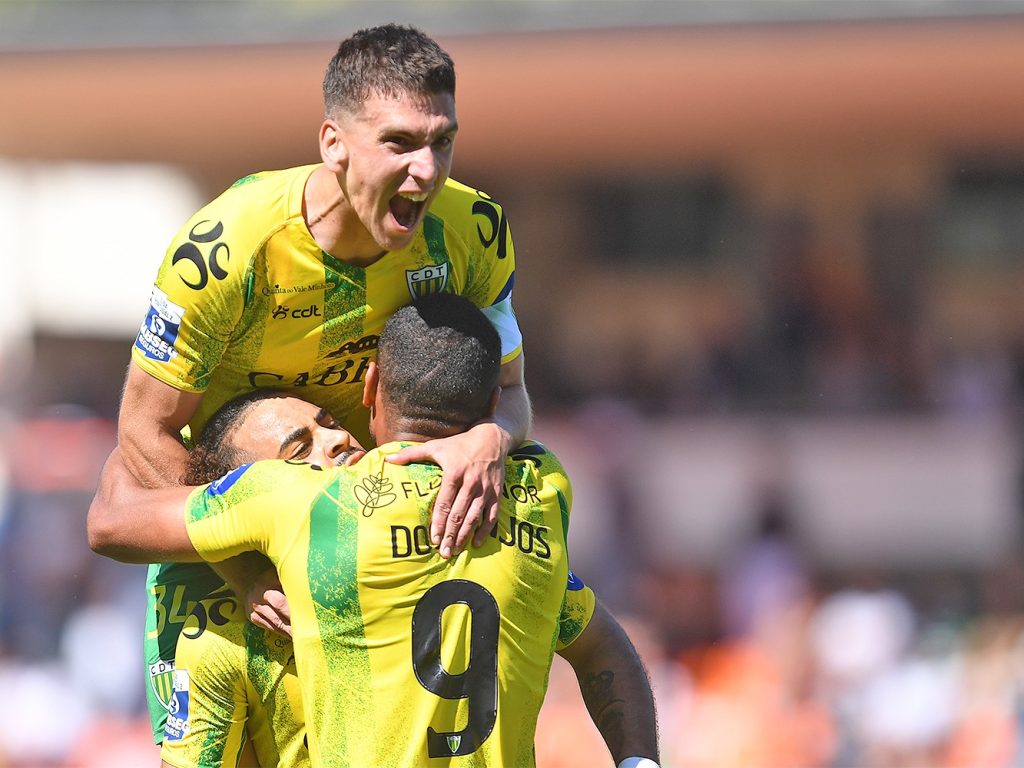  Tondela joga em Torres Vedras diante de equipa que ‘ganhou vida’ em Viseu - Jornal do Centro