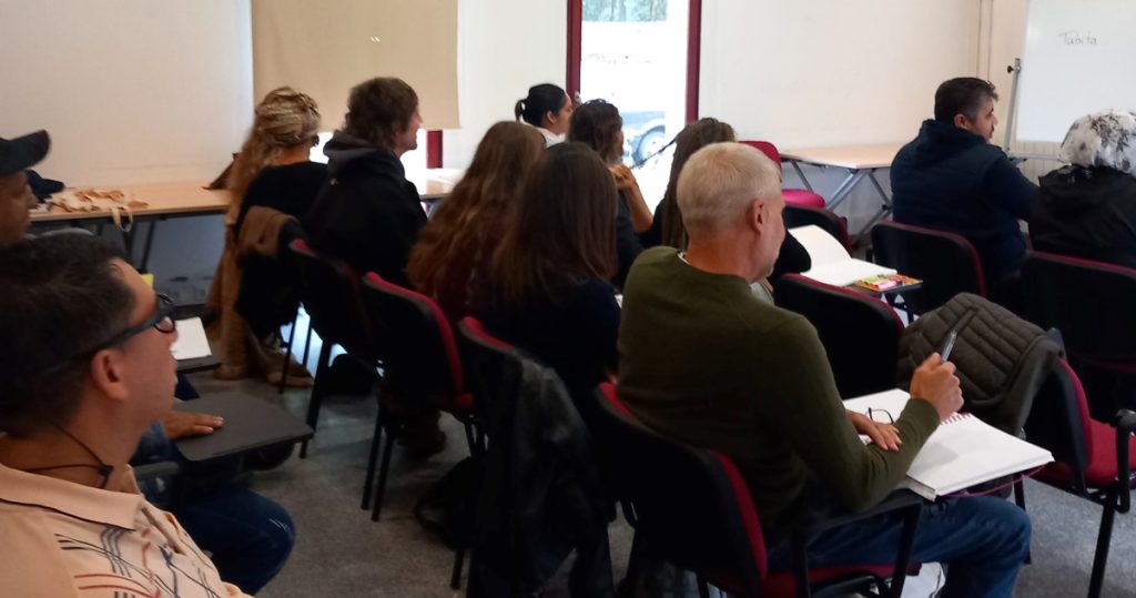  Imigrantes em Carregal do Sal aprendem a falar português - Jornal do Centro