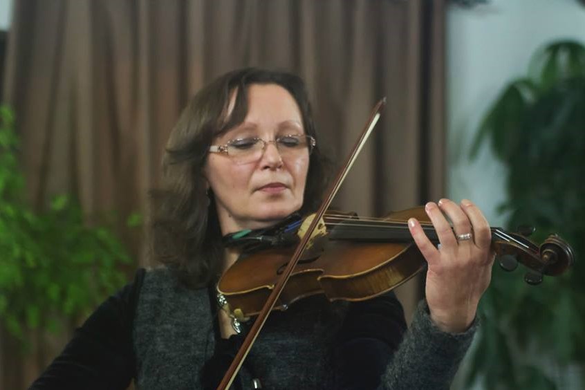  Uma ucraniana em Tarouca a “sofrer”, estes dias, pelo país natal - Jornal do Centro