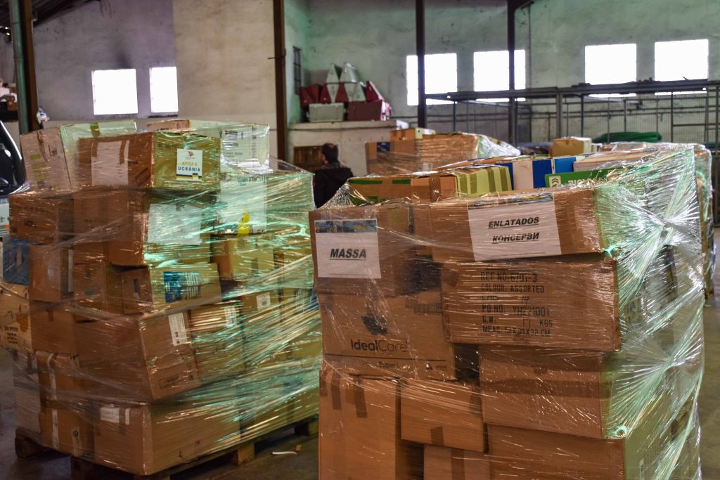  Ucrânia: Moimenta da Beira entregou 28 paletes de bens