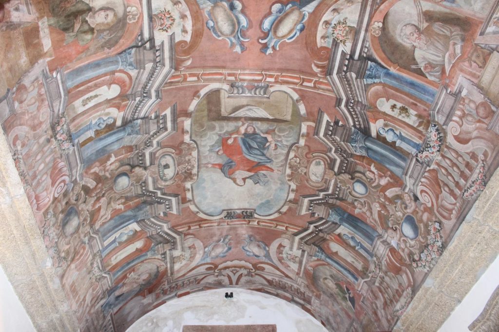  Restaurada pintura em capela de Santa Comba Dão - Jornal do Centro