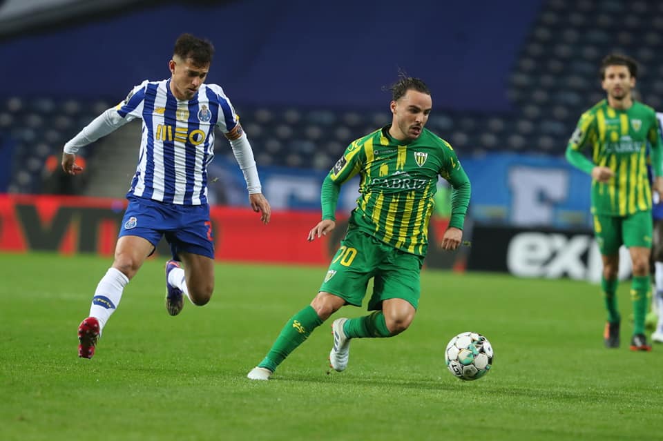 CD Tondela quer manter bom registo a jogar em casa frente ao FC Porto - Jornal do Centro