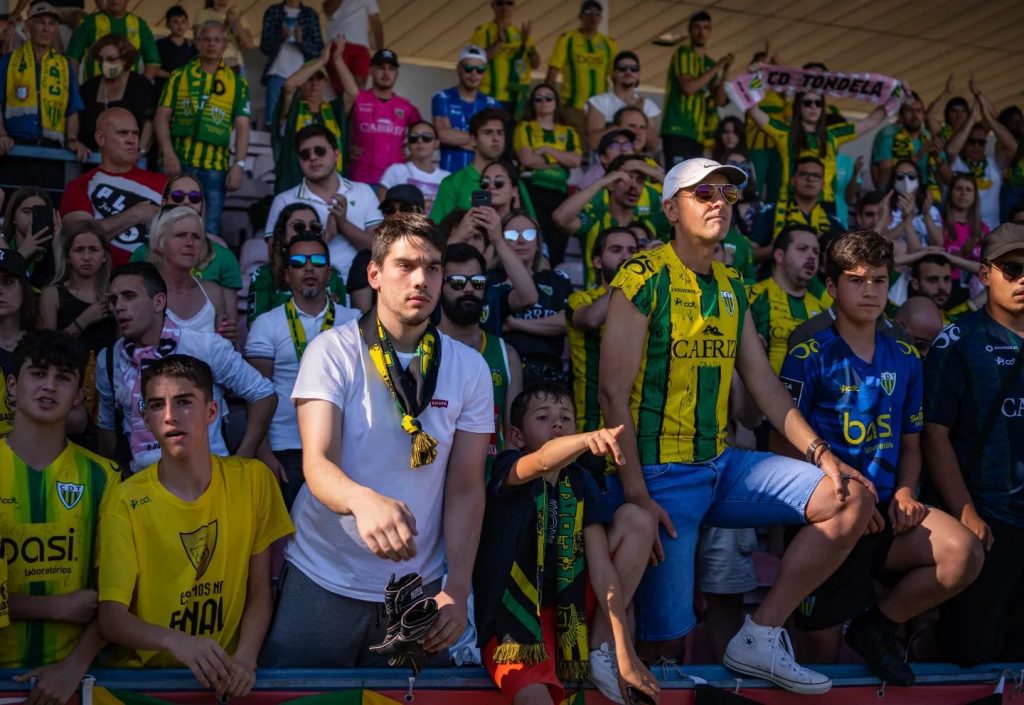  Autoridades do desporto querem adeptos mais seguros e mais bem recebidos - Jornal do Centro