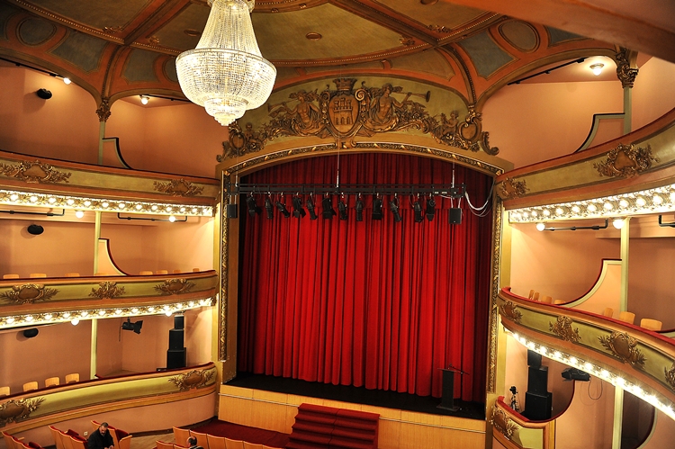  Teatro Ribeiro Conceição de “portas abertas” para conhecer edifício e história - Jornal do Centro