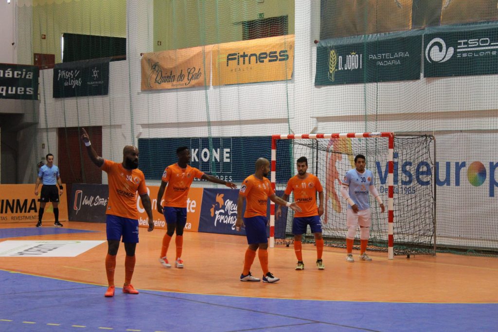  Futsal: Viseu 2001 sofre derrota caseira na jornada inaugural frente ao Elétrico - Jornal do Centro