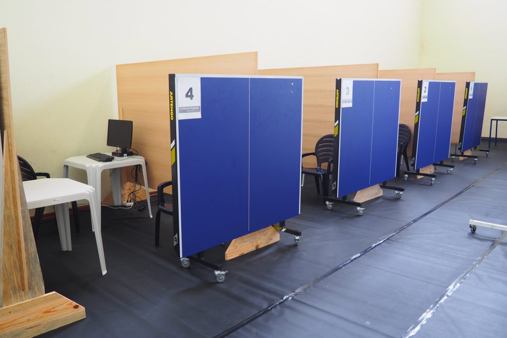  Covid-19: centro de vacinação de Tondela alarga horário para vacinar professores e alunos - Jornal do Centro