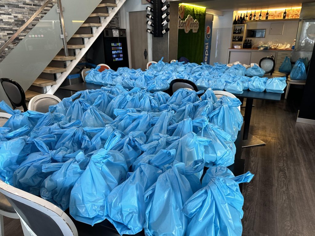  Casa do FCPorto de Viseu decide “coroar” 128 famílias com almoço de Reis - Jornal do Centro