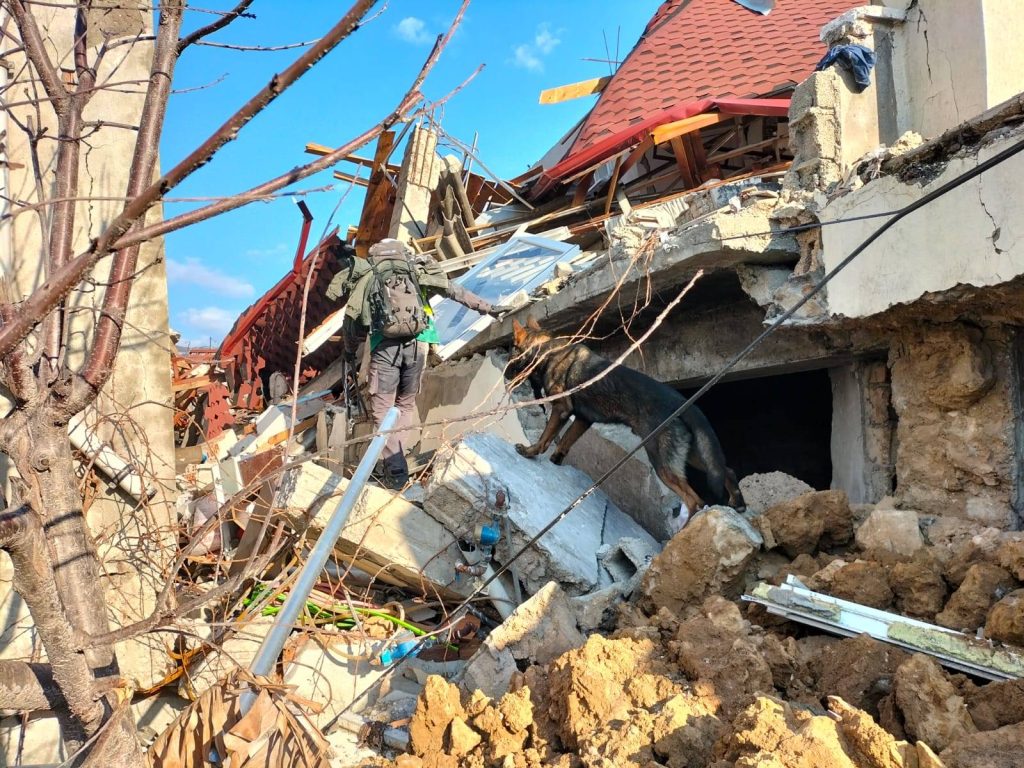  Equipa de busca e salvamento da GNR de Viseu na Turquia - Jornal do Centro