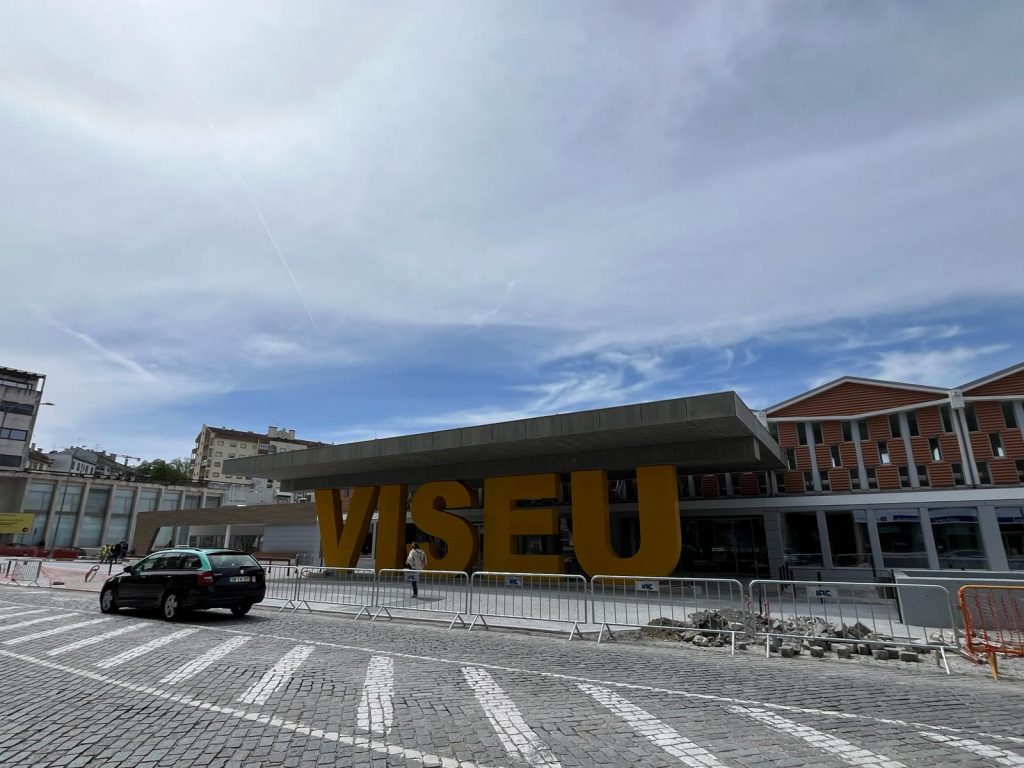  Central de camionagem de Viseu com mais de 100 lugares de estacionamento - Jornal do Centro