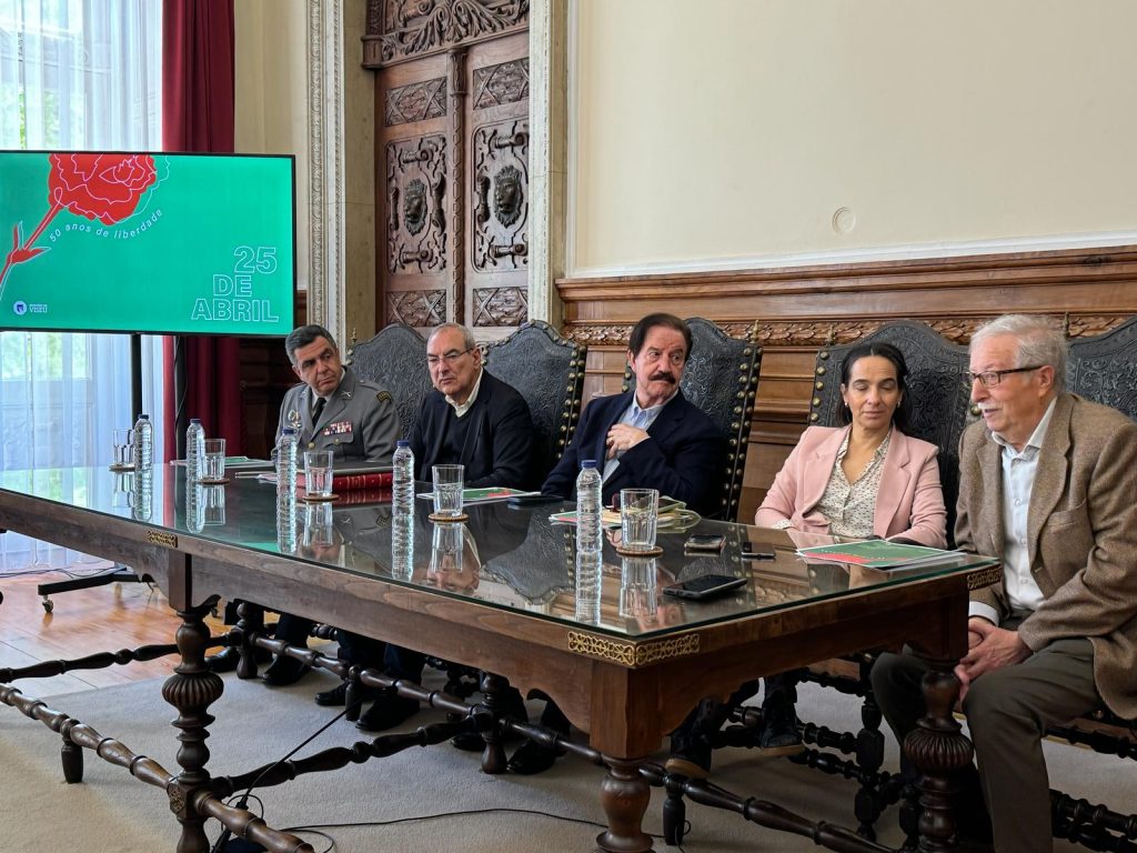  Viseu: Quatro e Meia no dia 24 e Orquestra Juvenil de Viseu a 25 de Abril - Jornal do Centro