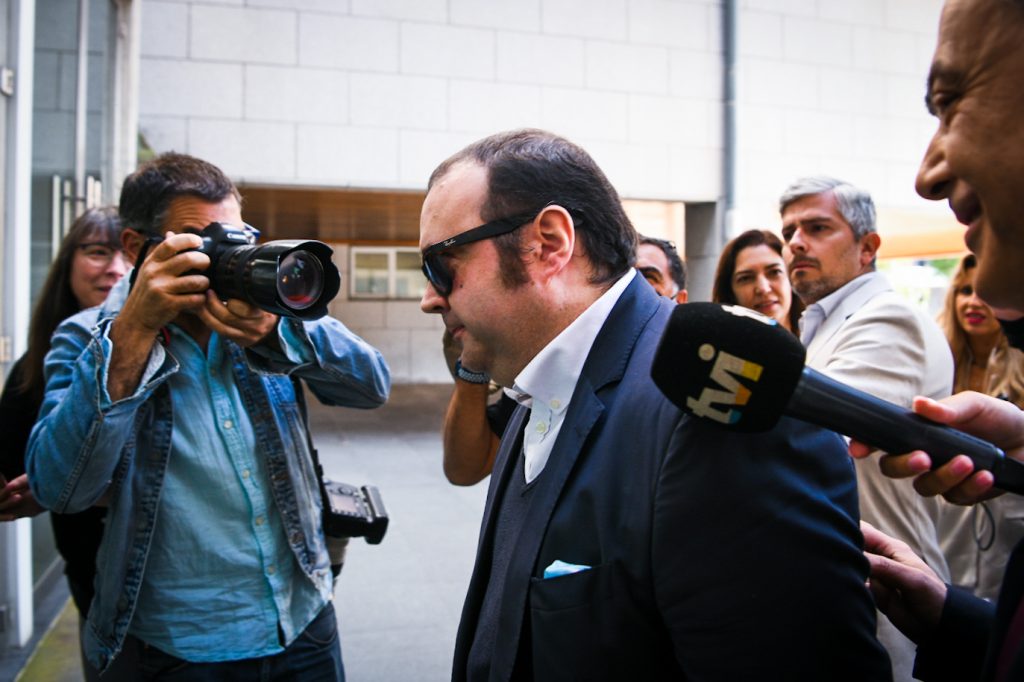  Padre apenas disse “bom dia” na chegada ao Tribunal de Viseu - Jornal do Centro