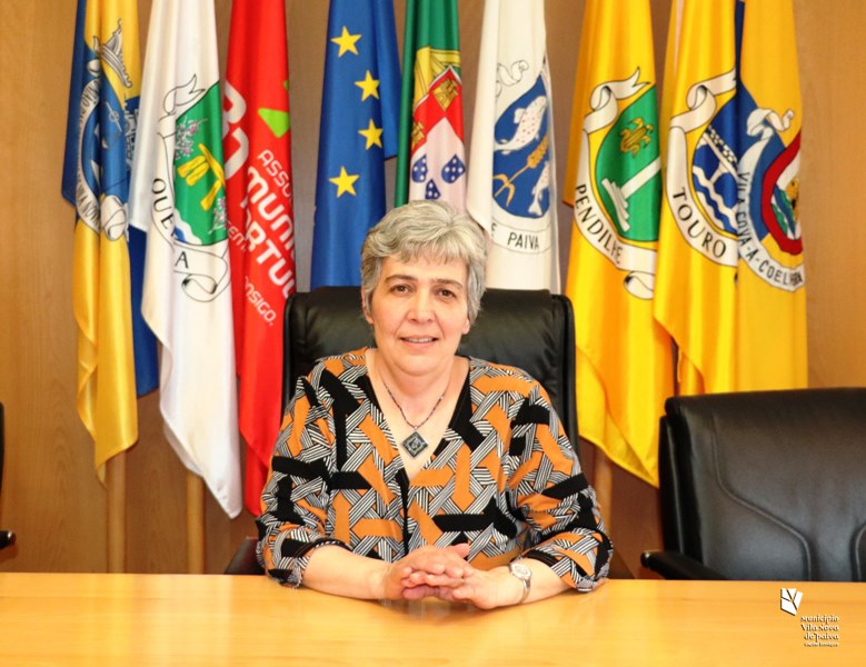  Delfina Gomes tomou posse como presidente da Câmara de V. N. Paiva - Jornal do Centro