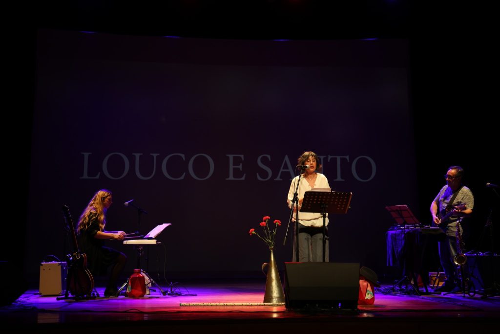  Espetáculo sobre ideias de Abril esta sexta-feira em Oliveira de Frades - Jornal do Centro