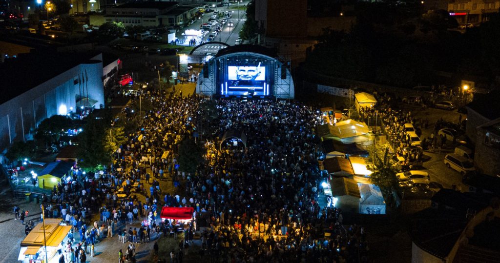  Santa Comba Dão em festa. Calema, David Carreira, João Pedro Pais, Toy e Rita Guerra sobem ao palco - Jornal do Centro