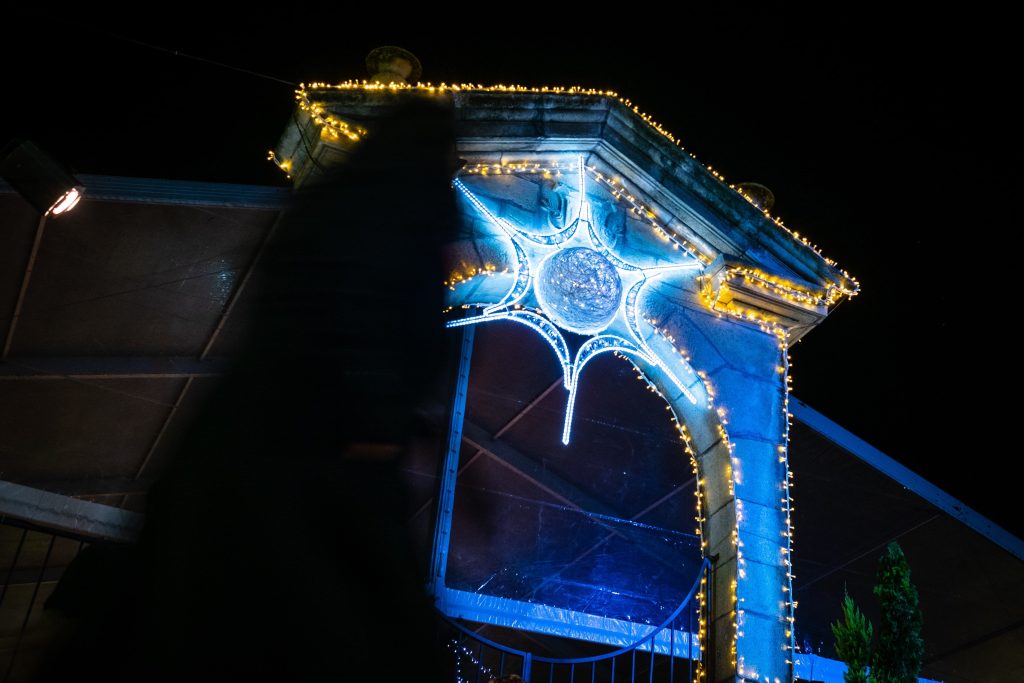  Mais de dez concelhos da região cancelam festejos de Natal devido à Covid-19 - Jornal do Centro