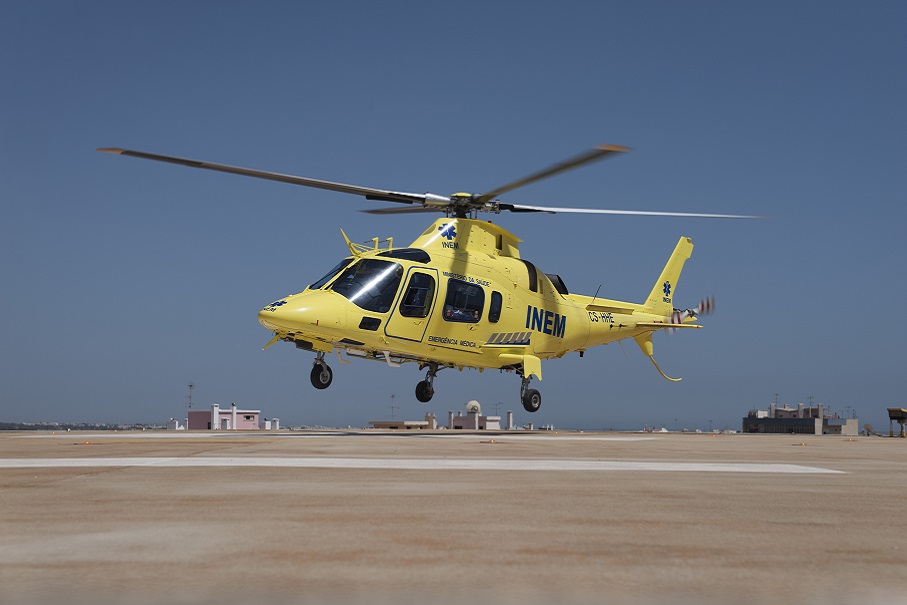  Helicóptero do INEM em Viseu continua com futuro incerto - Jornal do Centro