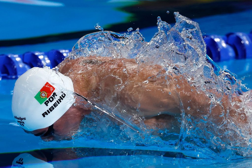  Diogo Ribeiro está nas meias-finais dos 50 metros livres nos Jogos Olímpicos - Jornal do Centro