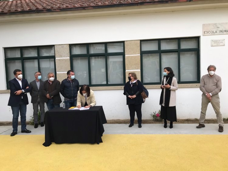  Escola de Paradinha requalificada num investimento de 600 mil euros - Jornal do Centro