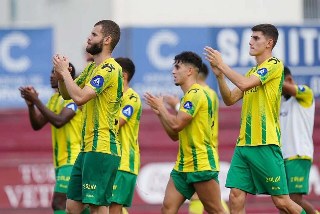  Tondela vence em Torres Vedras. Treinador atribui vitória à eficácia e à coesão - Jornal do Centro