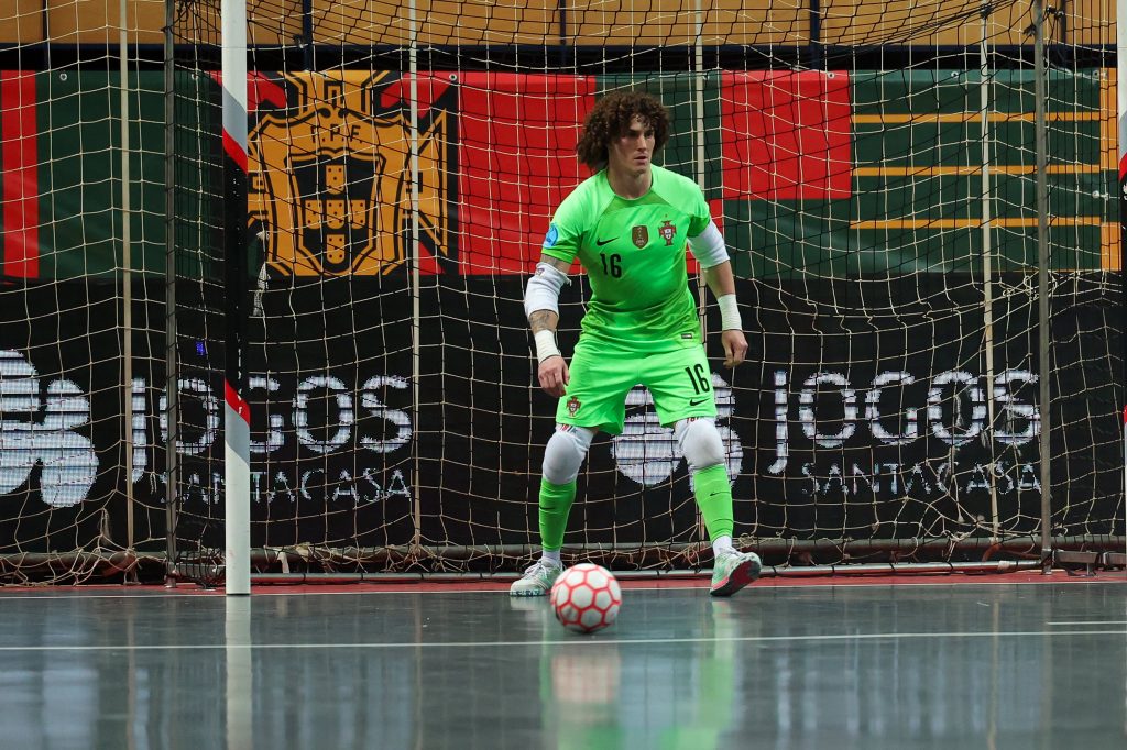  Futsal: Cristiano Marques, de Tabuaço, estreia-se com vitória na equipa principal de Portugal - Jornal do Centro